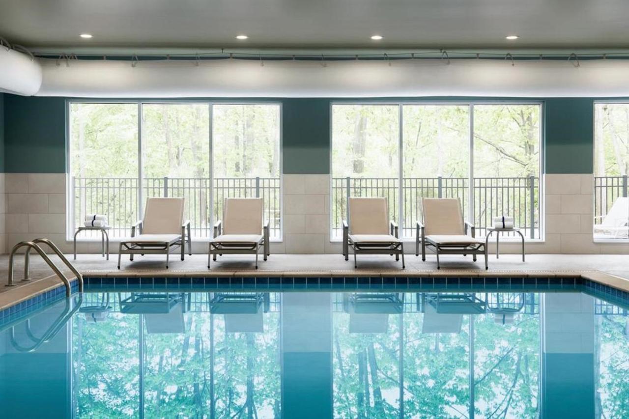Staybridge Suites Detroit - Саутфилд Экстерьер фото